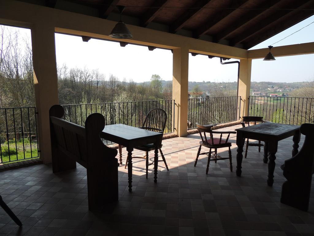 Gasthaus Cascina Caldera Cantarana Exterior foto