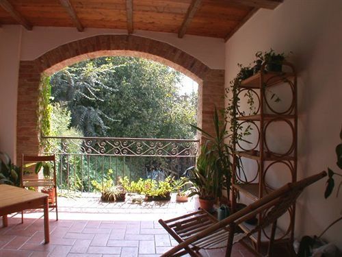 Gasthaus Cascina Caldera Cantarana Exterior foto
