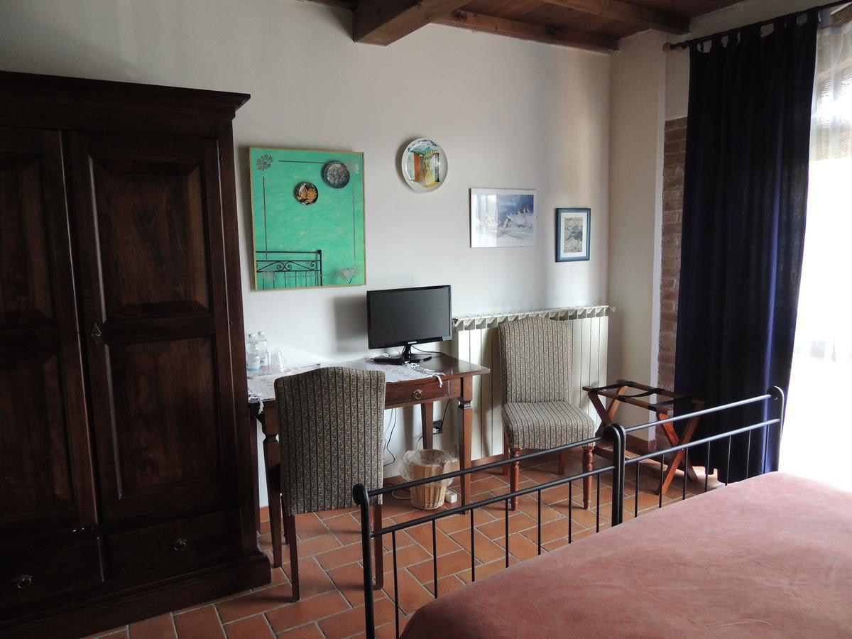 Gasthaus Cascina Caldera Cantarana Exterior foto
